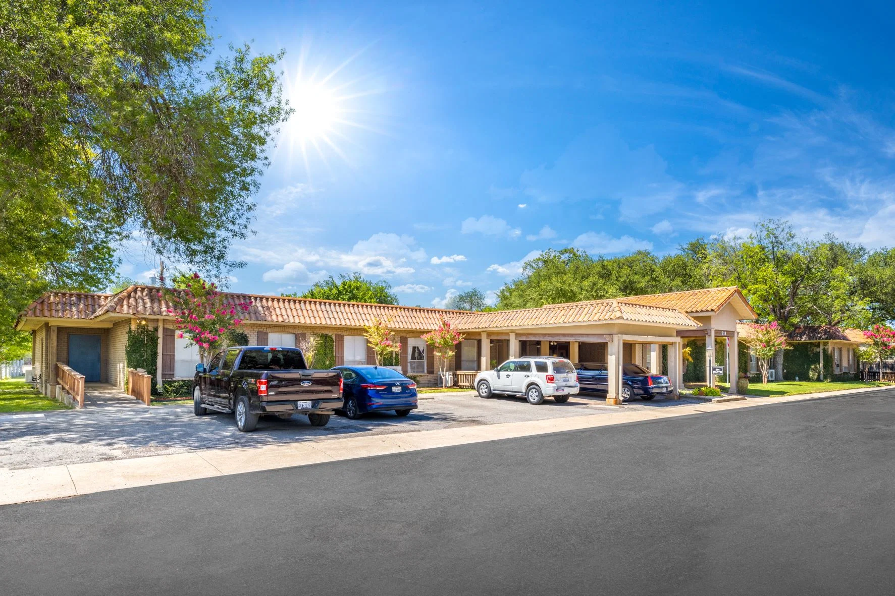 214 MARTIN ASSISTED RESIDENCE