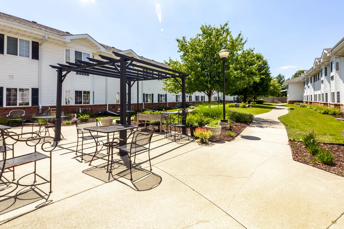 INDEPENDENCE VILLAGE OF AMES