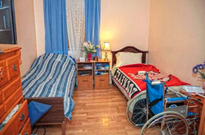 A PARADISE FOR PARENTS ASSISTED LIVING & MEMORY CARE
