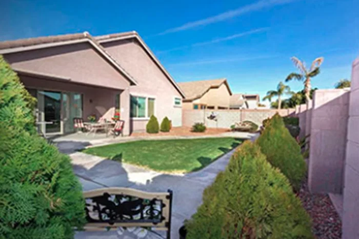 A PARADISE FOR PARENTS ASSISTED LIVING & MEMORY CARE