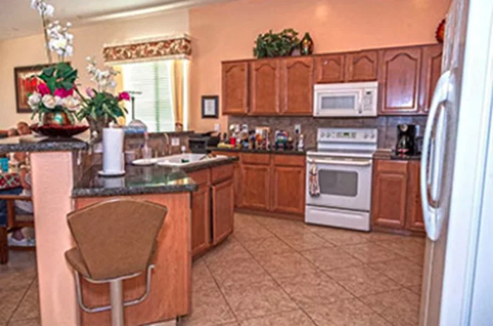 A PARADISE FOR PARENTS ASSISTED LIVING & MEMORY CARE