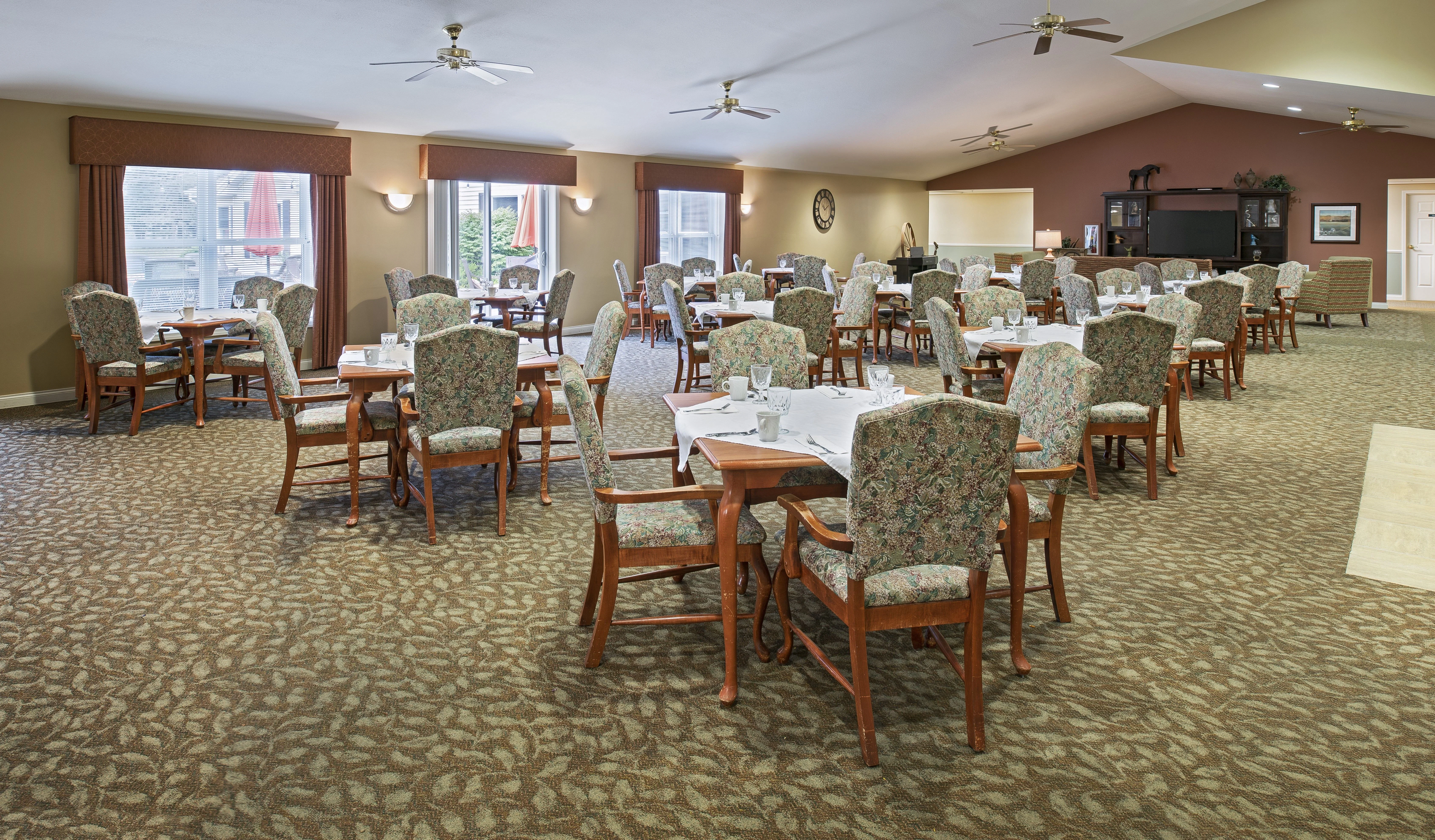AMERICAN HOUSE CHARLEVOIX