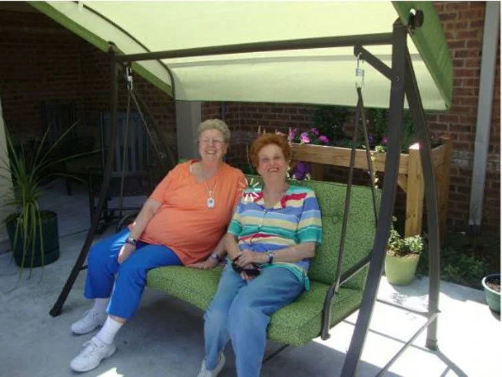 ANDERSON OAKS ASSISTED LIVING