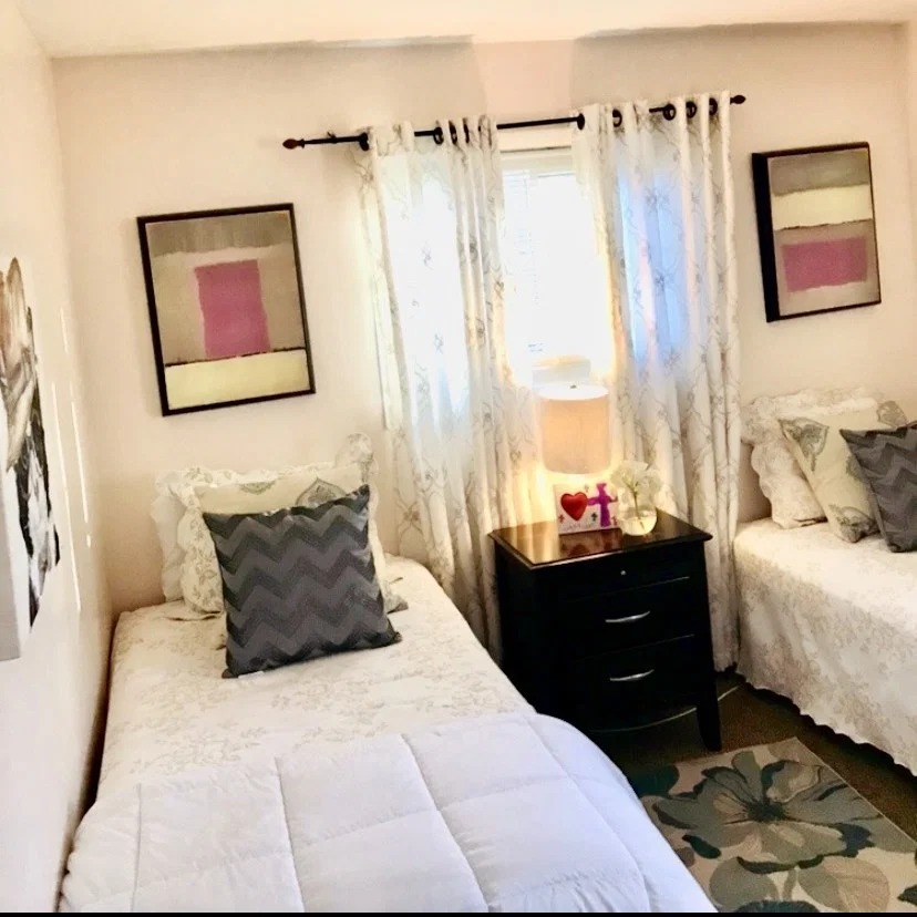 APPLE BLOSSOMS ASSISTED LIVING