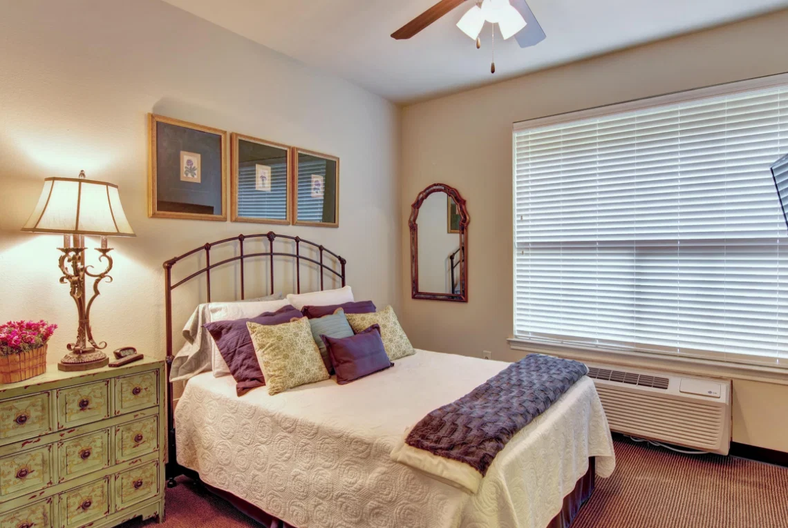 ARABELLA OF LONGVIEW SENIOR LIVING