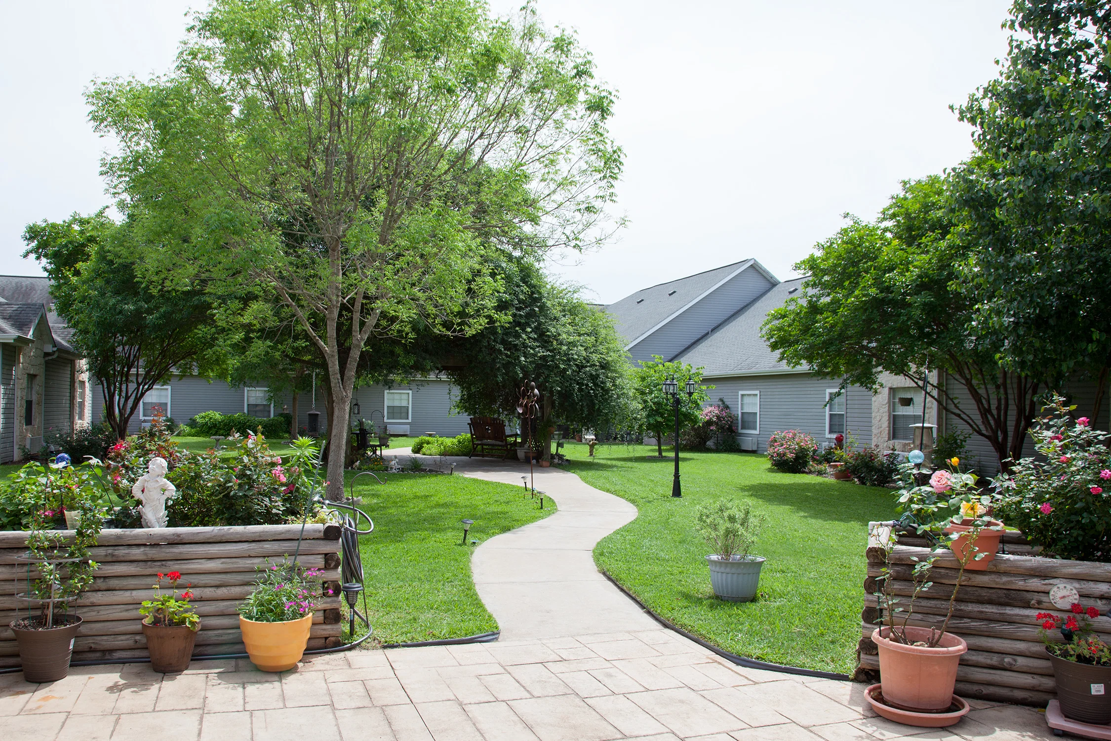 ARGENT COURT BASTROP