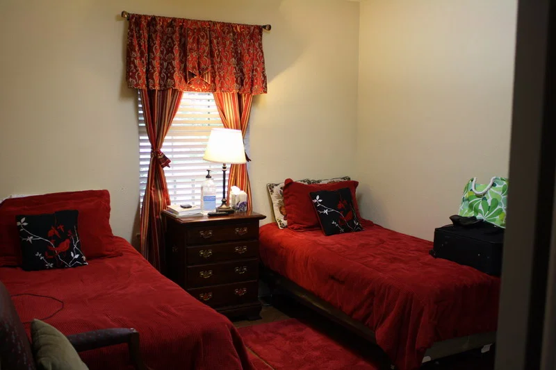 ASSISTED LIVING BY UNLIMITED CARE COTTAGES (OAKRIDGE COTTAGE)
