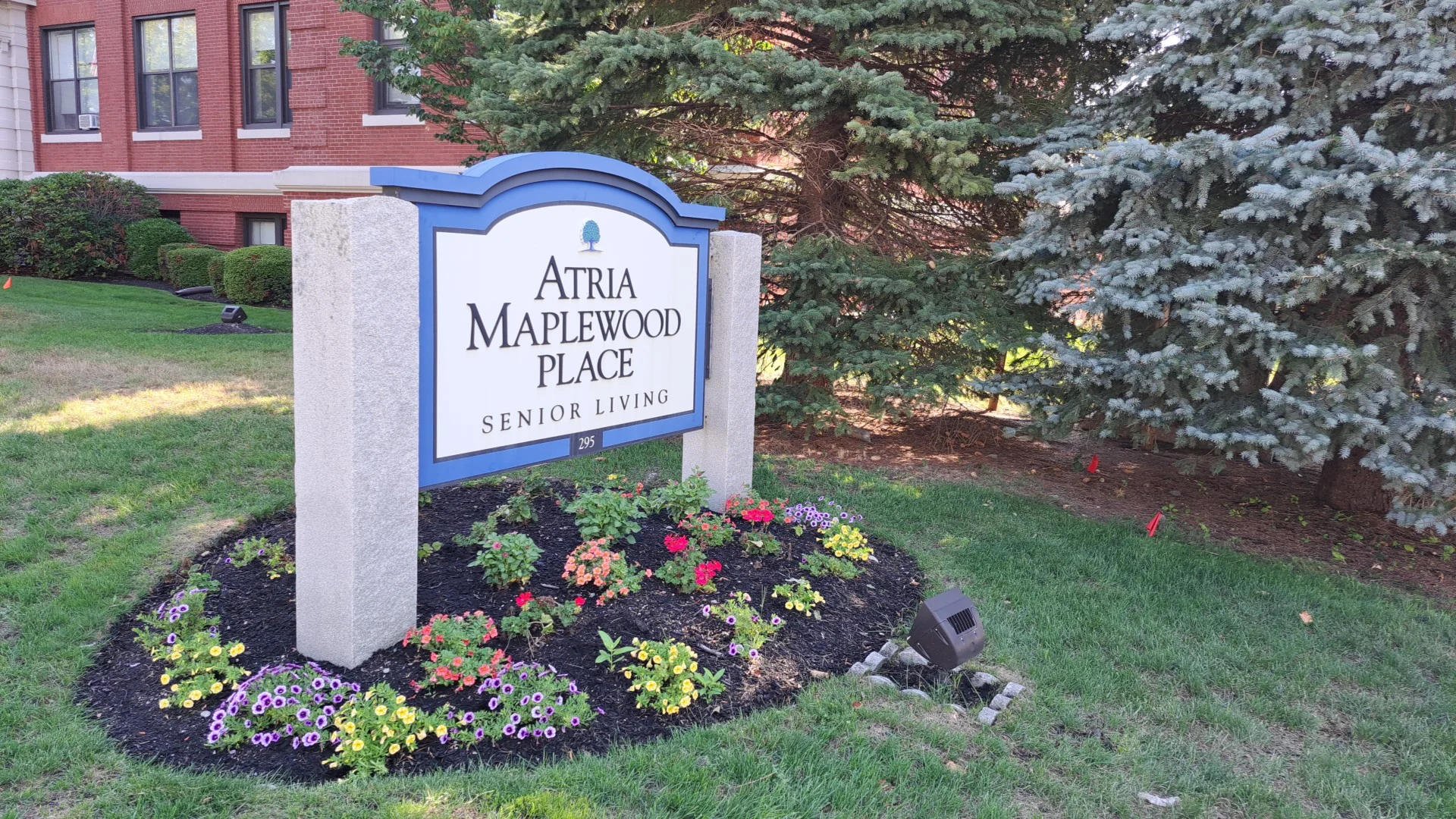 Atria Maplewood Place