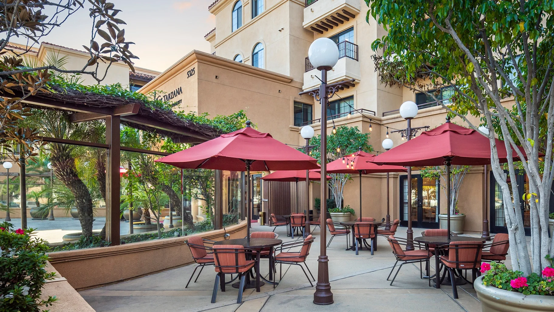 Atria Tarzana