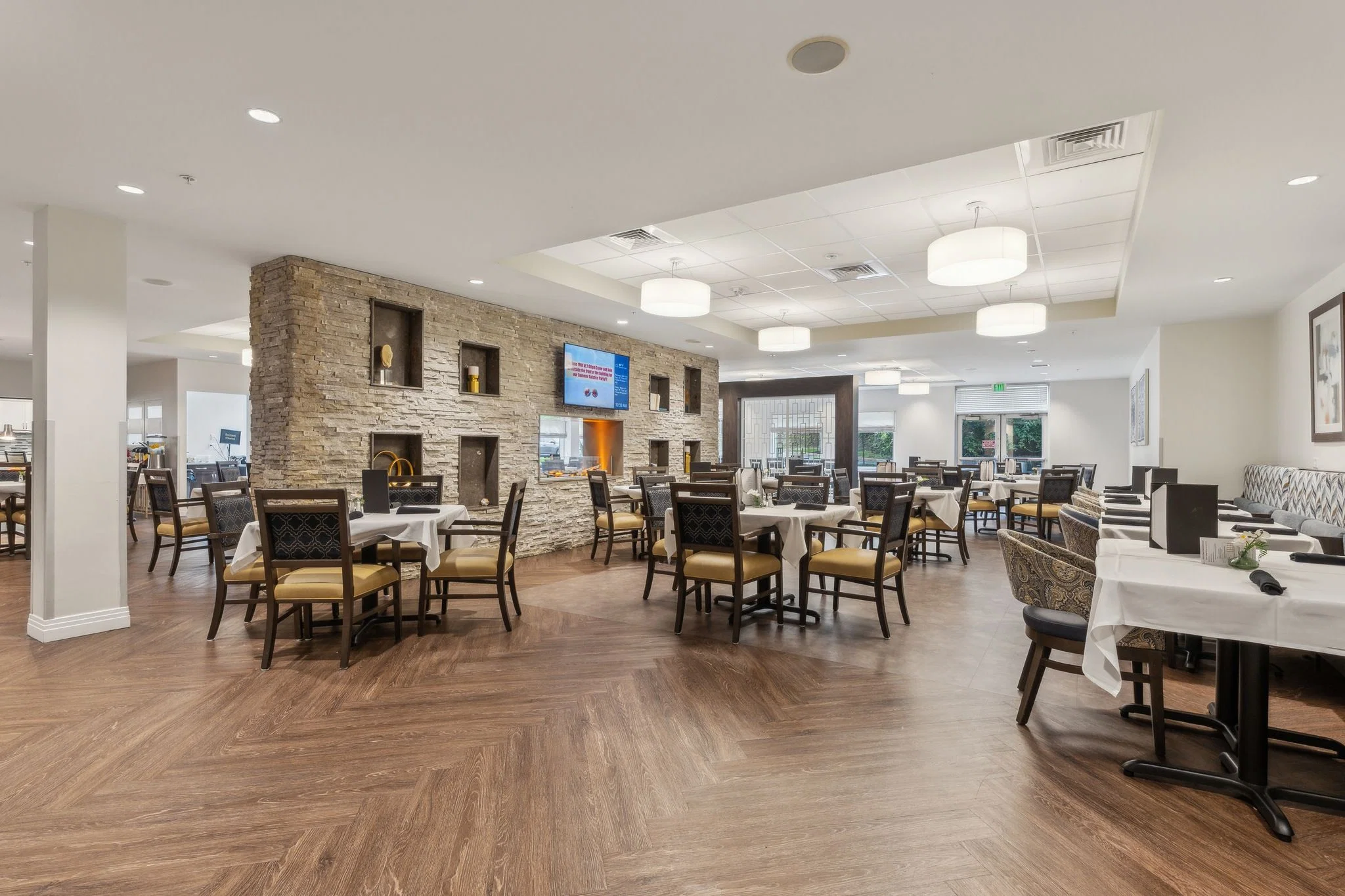 ATRIUM VILLAGE