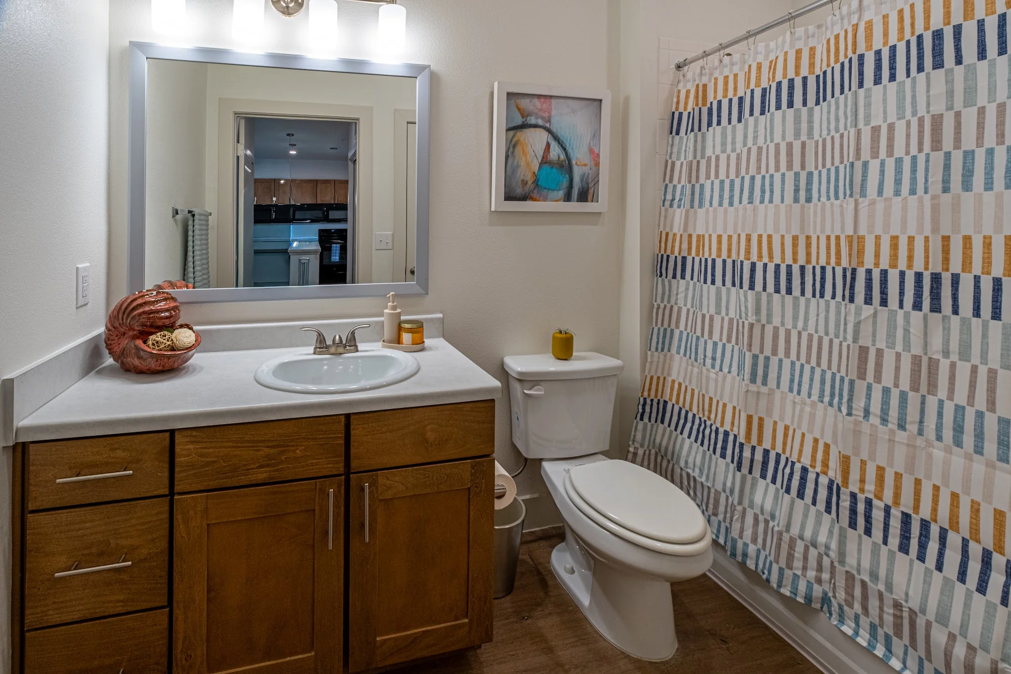 Avanti Legacy Rosewood Apartments