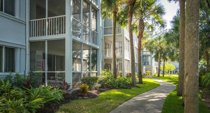 AVIVA SENIOR LIVING