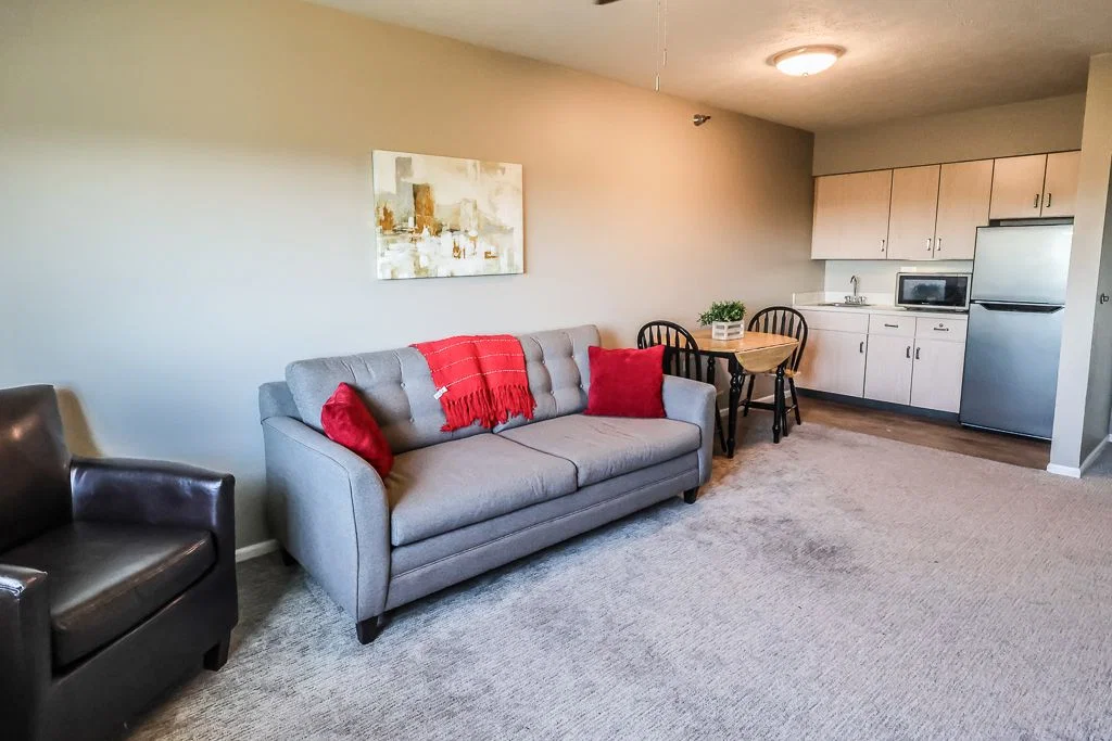 BAILEY POINTE ASSISTED LIVING AT MIRACLE HILLS