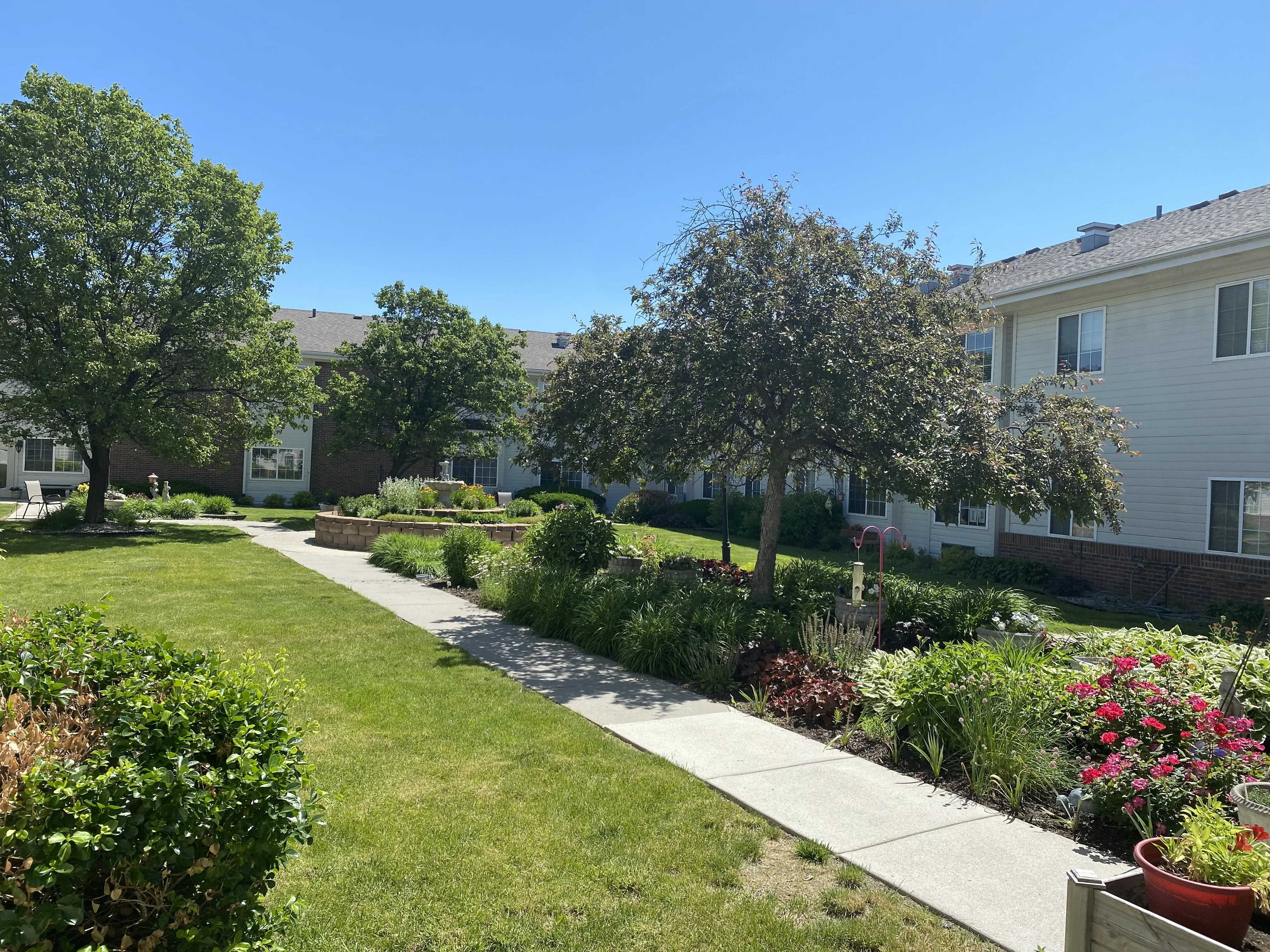 BAILEY POINTE ASSISTED LIVING AT MIRACLE HILLS