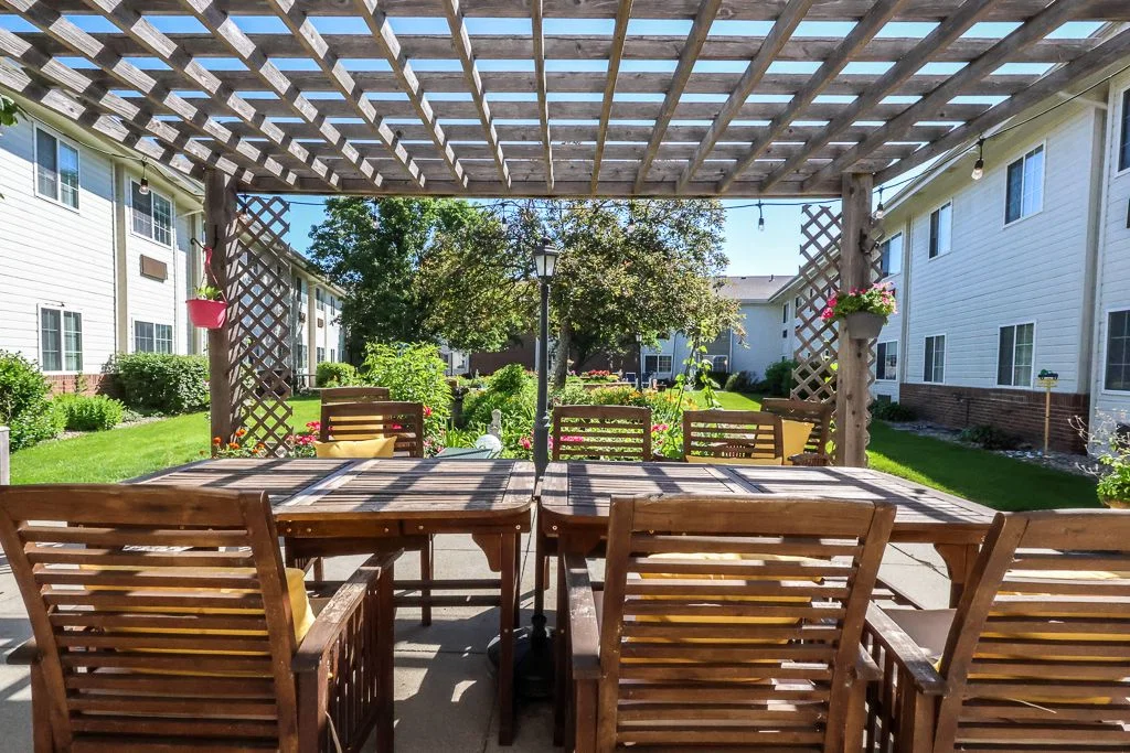 BAILEY POINTE ASSISTED LIVING AT MIRACLE HILLS