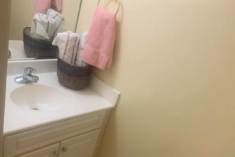 BELLA WOOD SENIOR LIVING