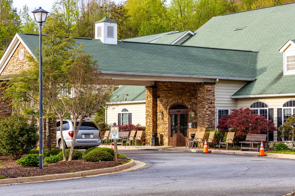 BRASSTOWN MANOR
