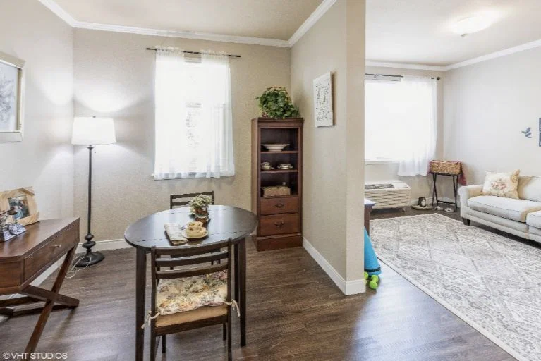 BRENTWOOD GROVE SENIOR LIVING