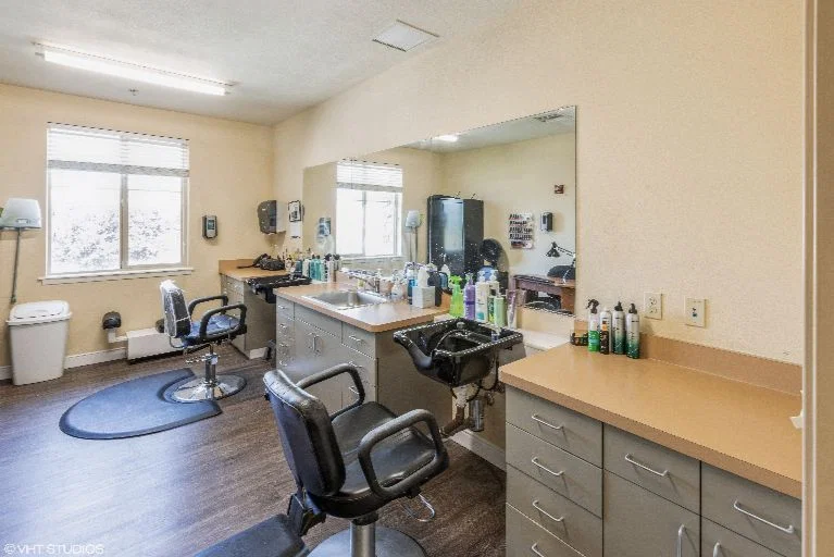 BRENTWOOD GROVE SENIOR LIVING