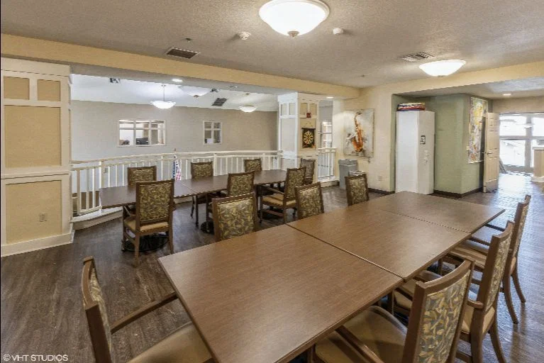 BRENTWOOD GROVE SENIOR LIVING