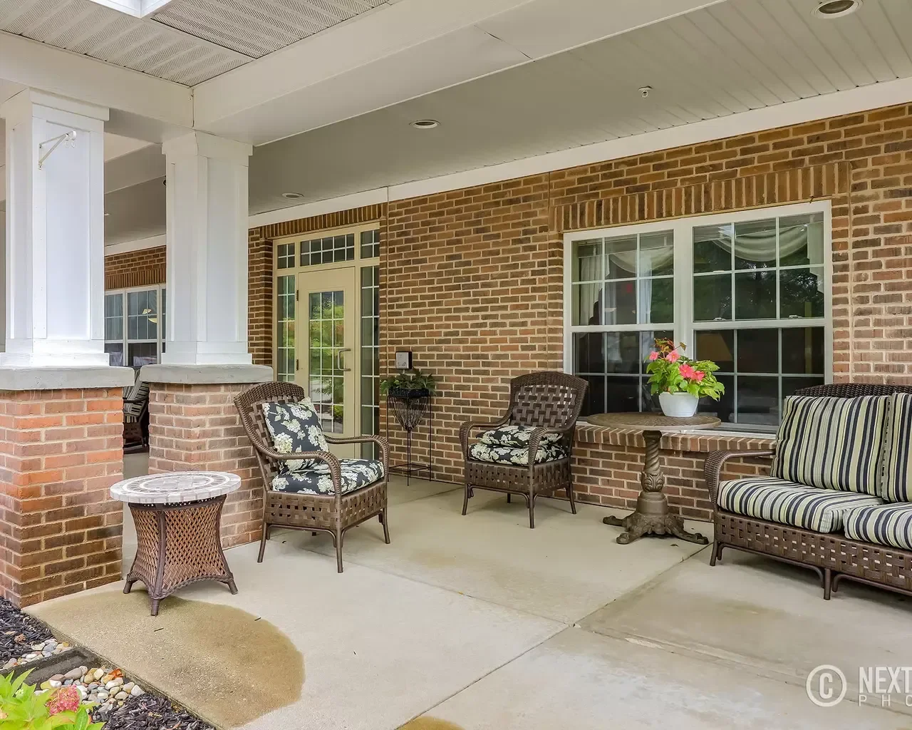 BRIARWOOD ASSISTED LIVING & MEMORY CARE