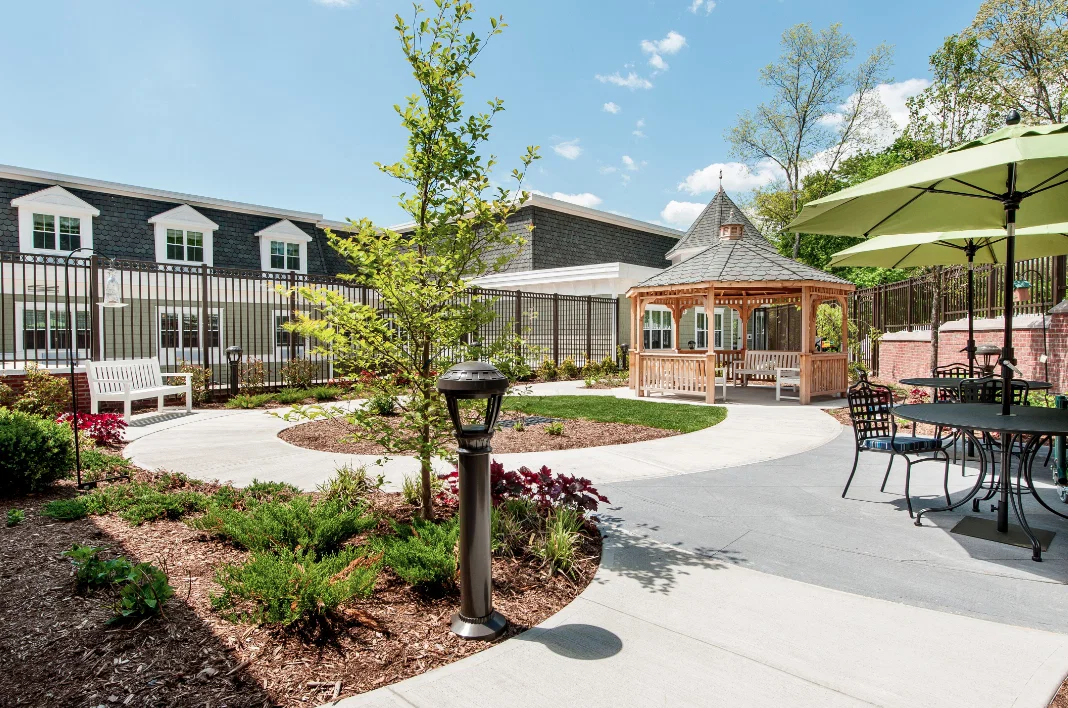 BRIGHTVIEW ON NEW CANAAN