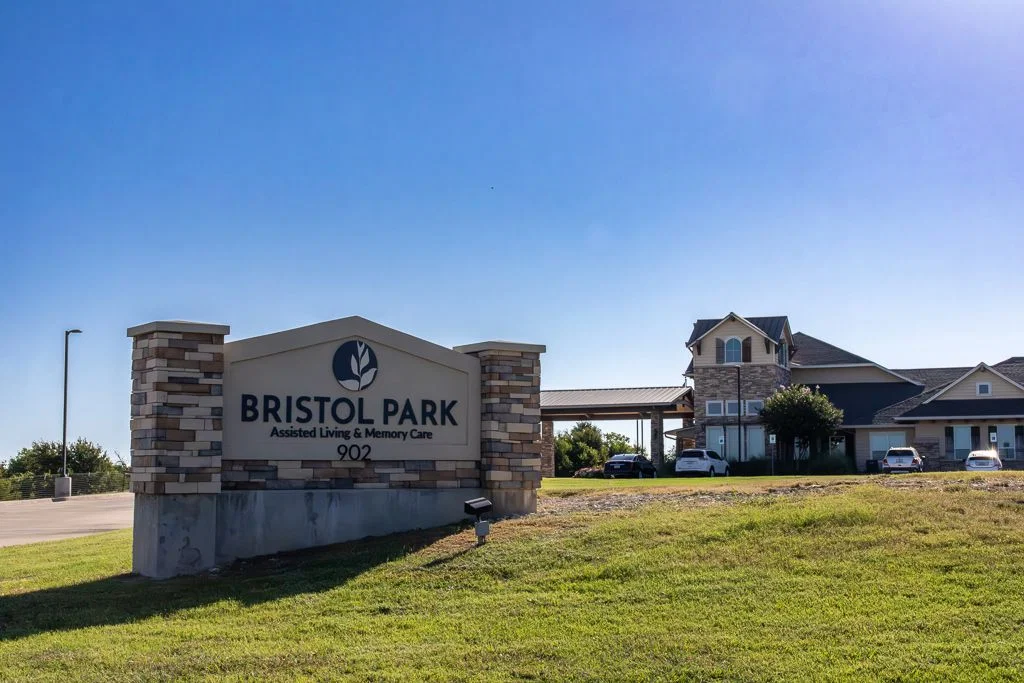 BRISTOL PARK CLEBURNE (SAGORA)