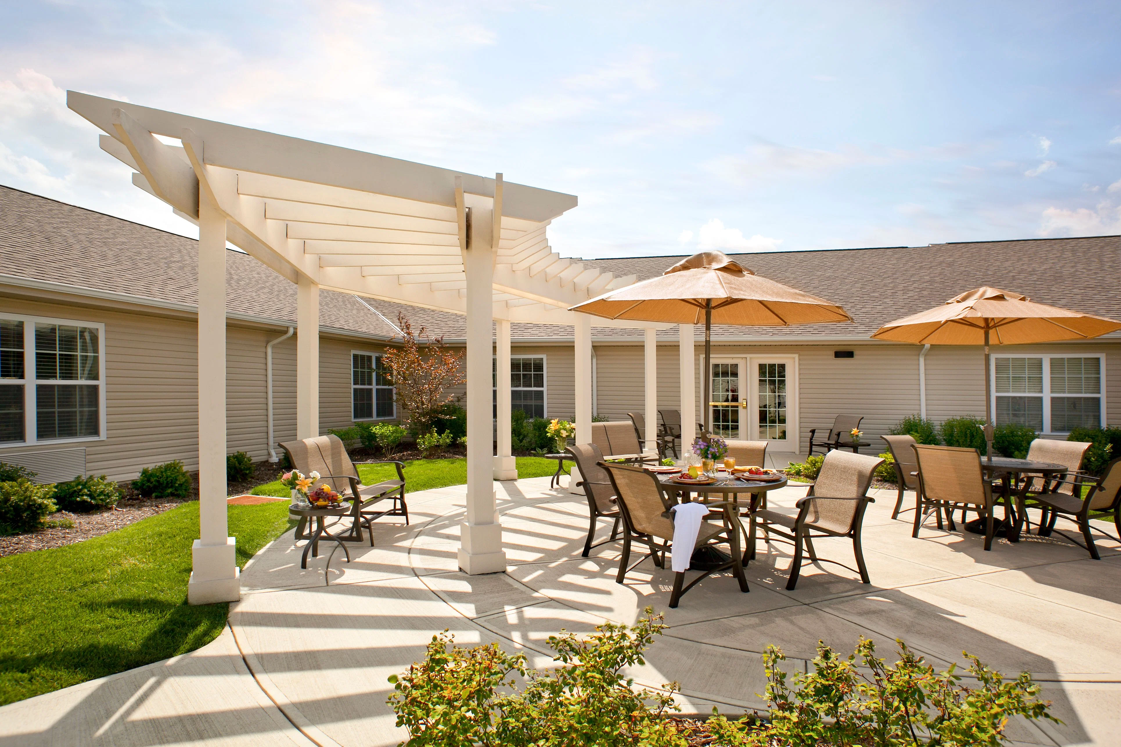 BROOKDALE BOWLING GREEN
