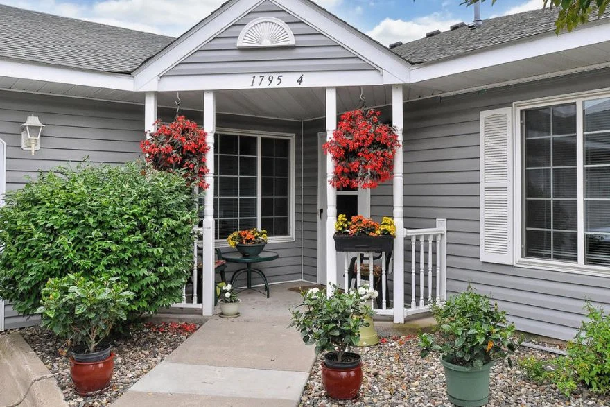 Carefree Cottages of Maplewood