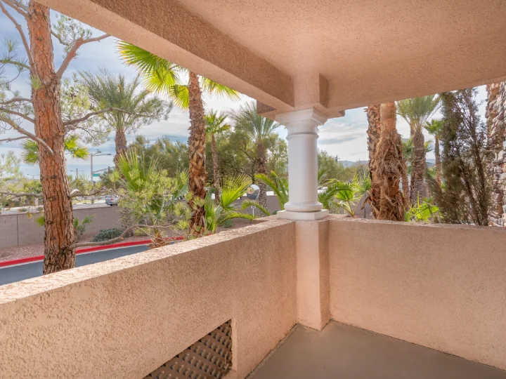 Carefree Senior Living at The Willows