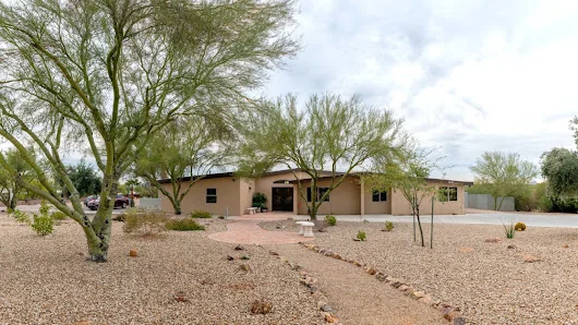 CASAS ADOBES ASSISTED LIVING