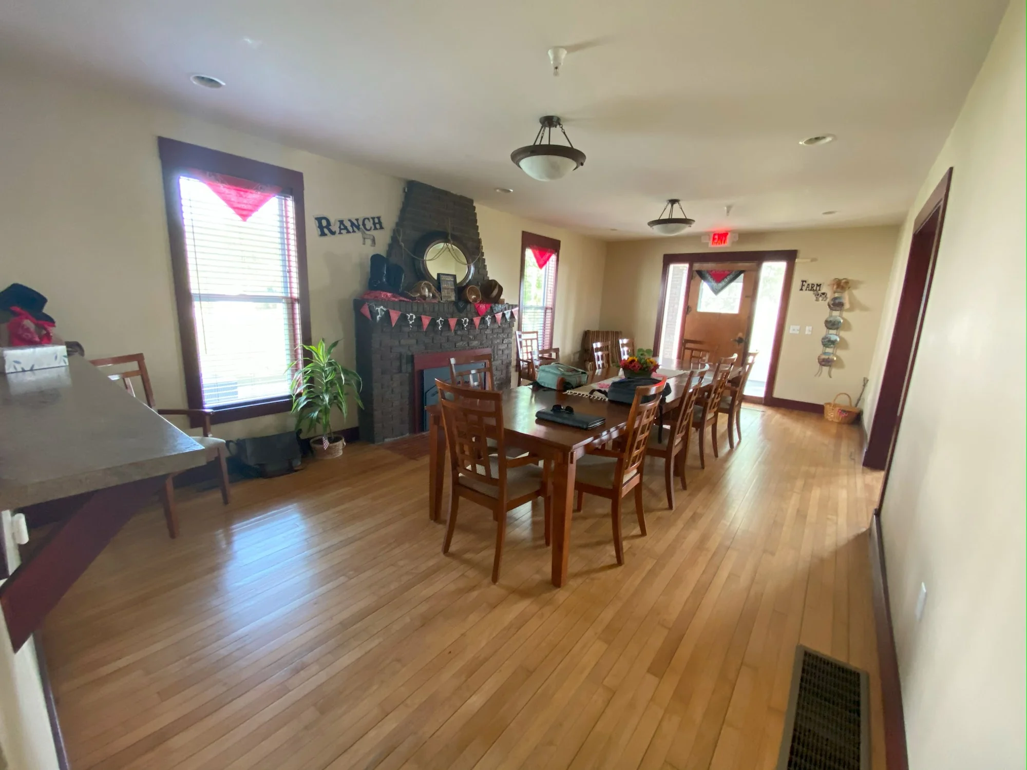 Cedar Crest Apartments