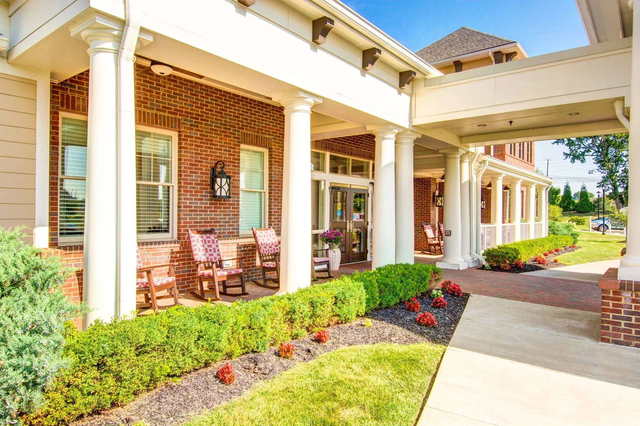 Cedarhurst of East Louisville - Assisted Living photo