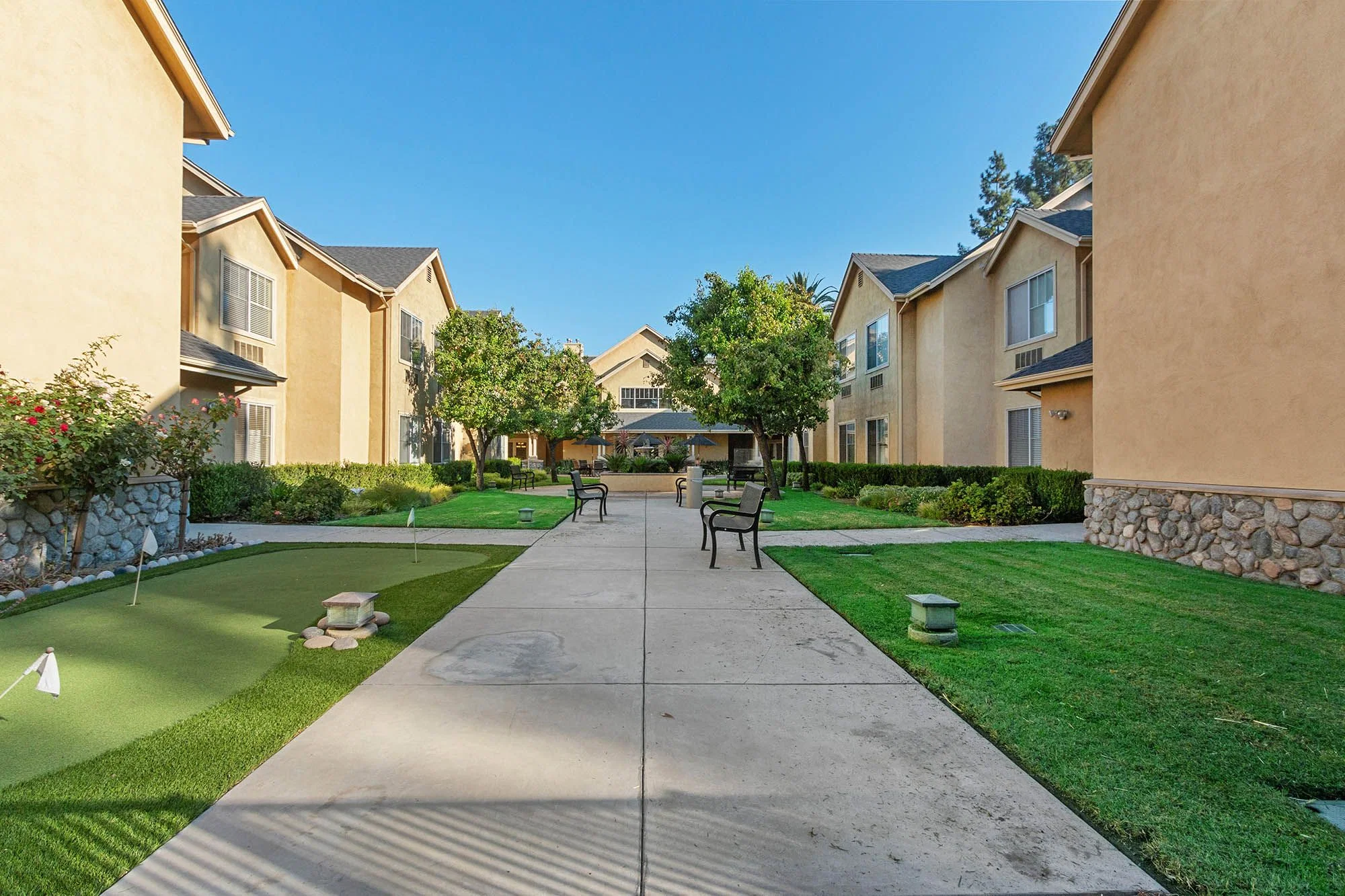 CLAREMONT PLACE SENIOR LIVING