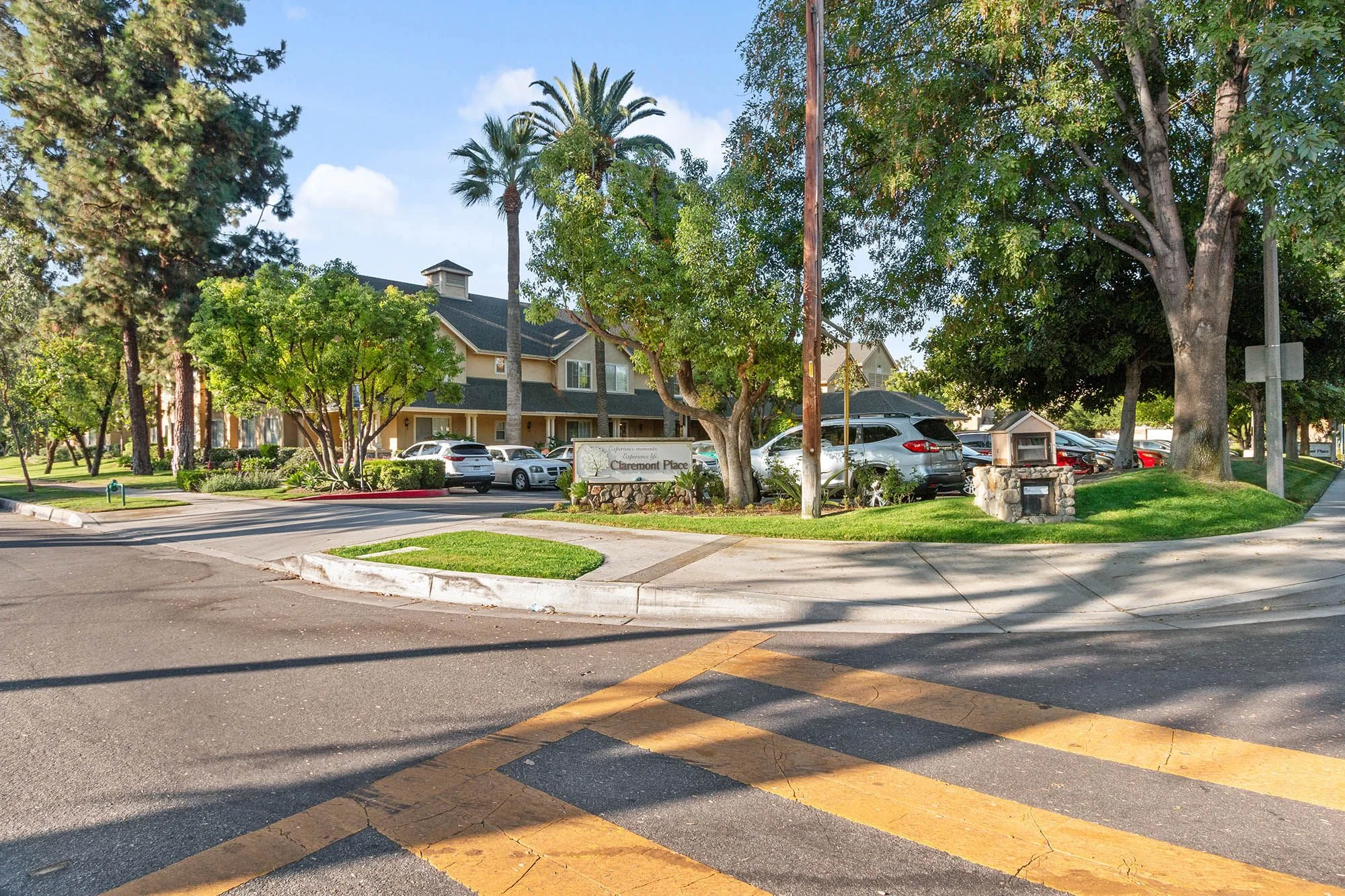 CLAREMONT PLACE SENIOR LIVING