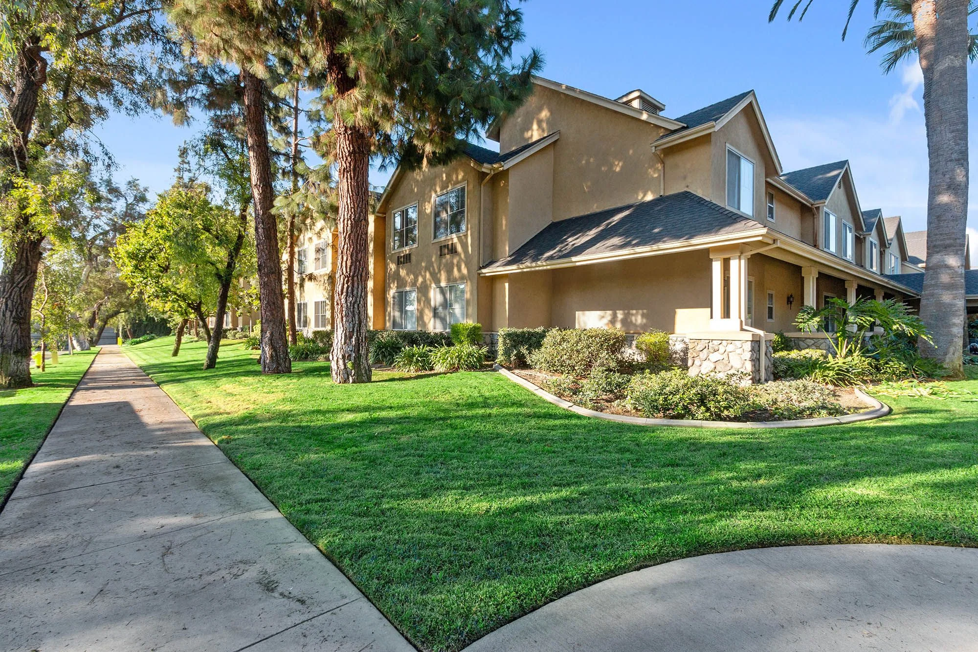 CLAREMONT PLACE SENIOR LIVING