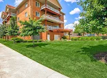 Claridge Court