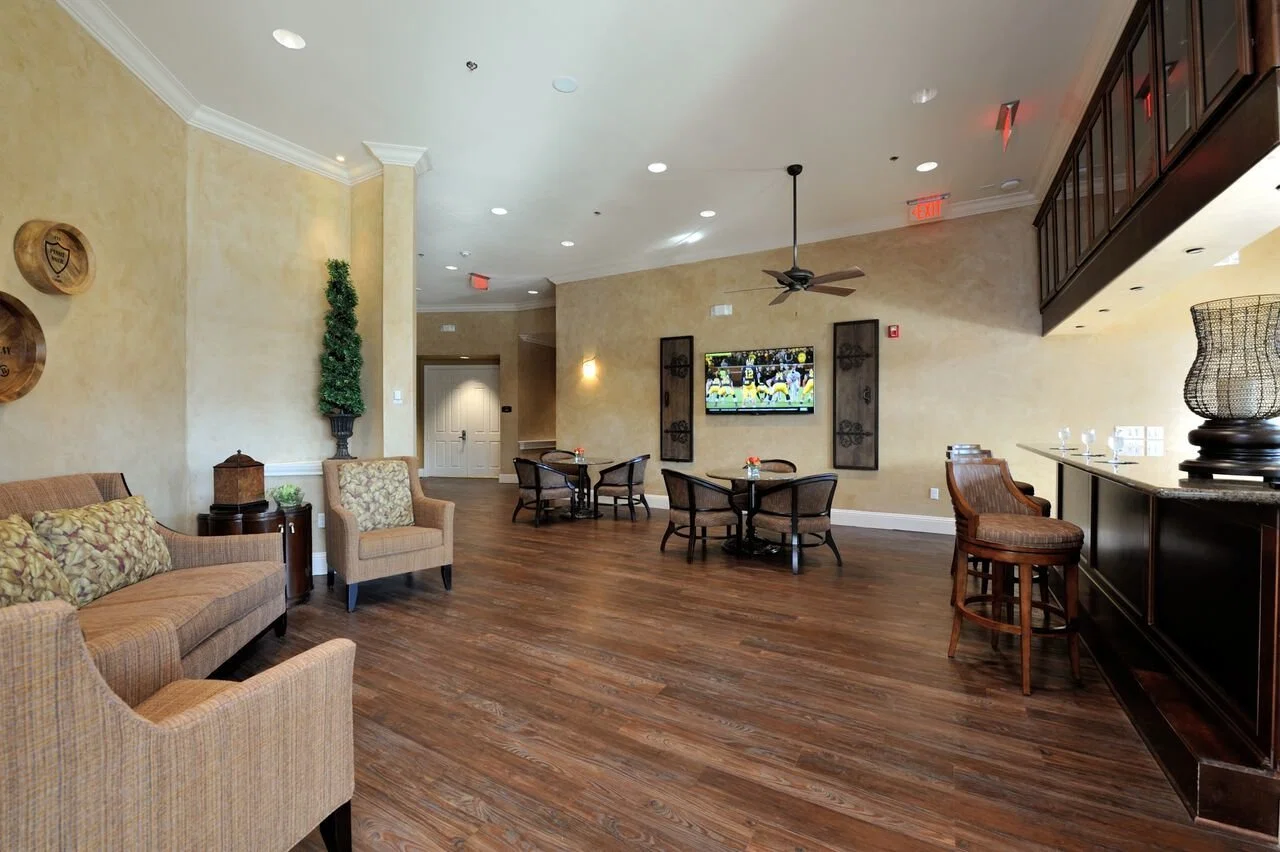 CLAYTON OAKS LIVING