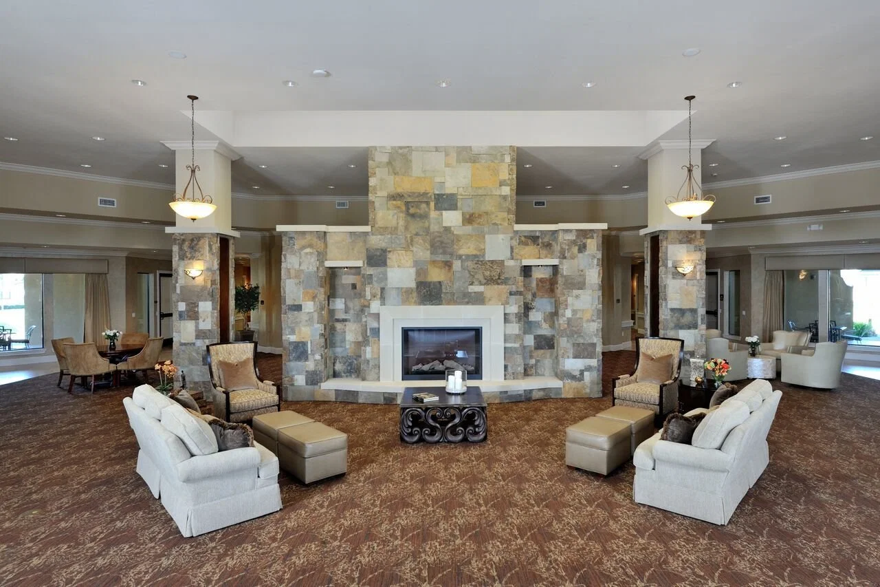 CLAYTON OAKS LIVING