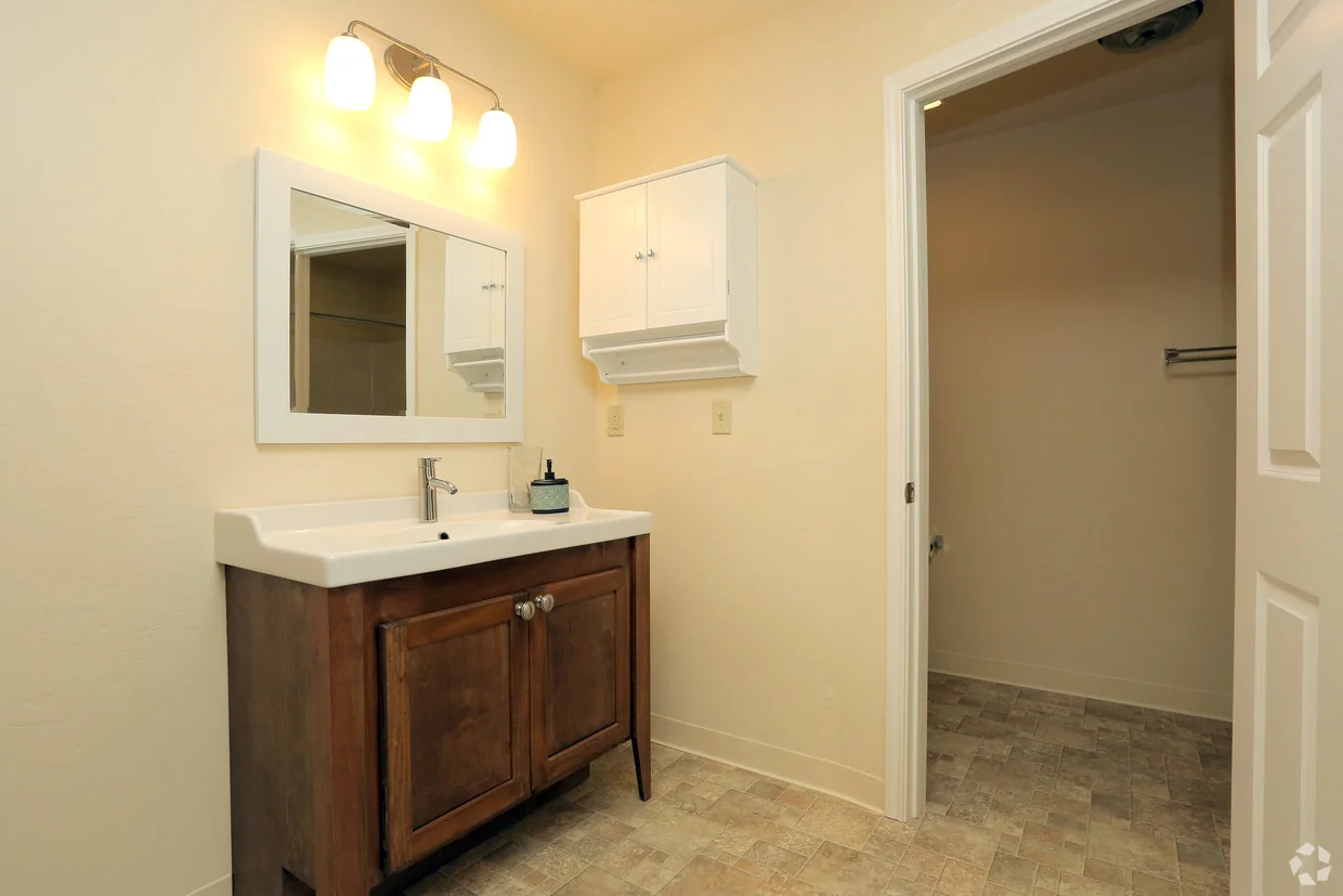 Clayton Westlake Independent Living Senior Residences