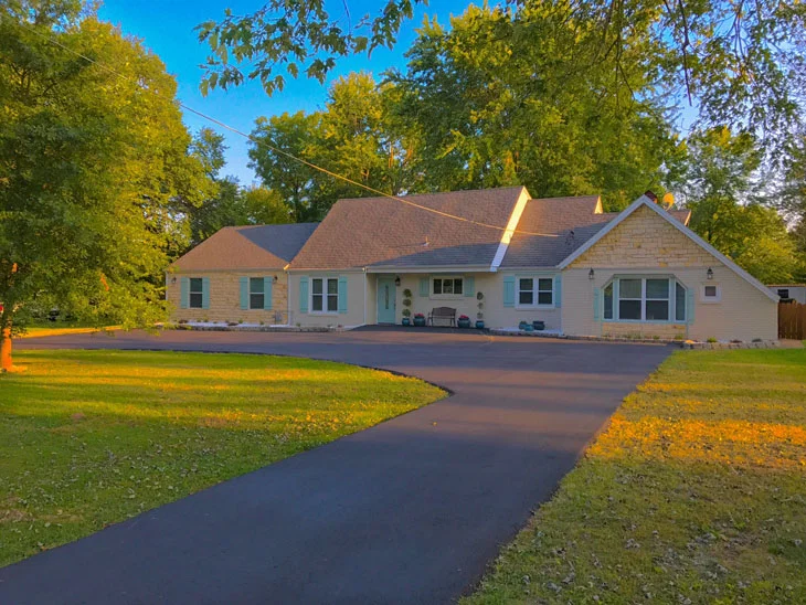 CLOSE TO PARADISE SENIOR CARE