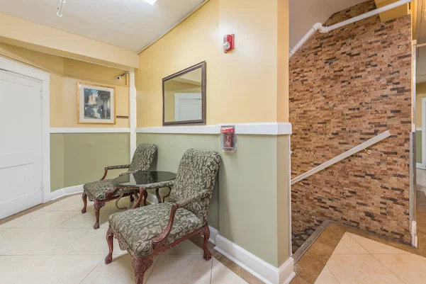 Colonial Assisted Living at West Palm Beach - Assisted Living photo