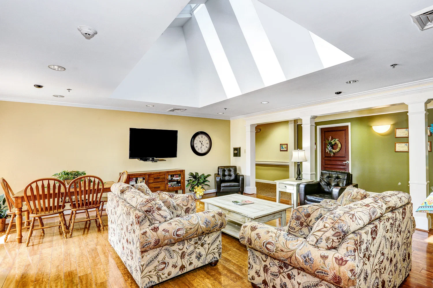 COLUMBIA COTTAGE - HARTSELLE