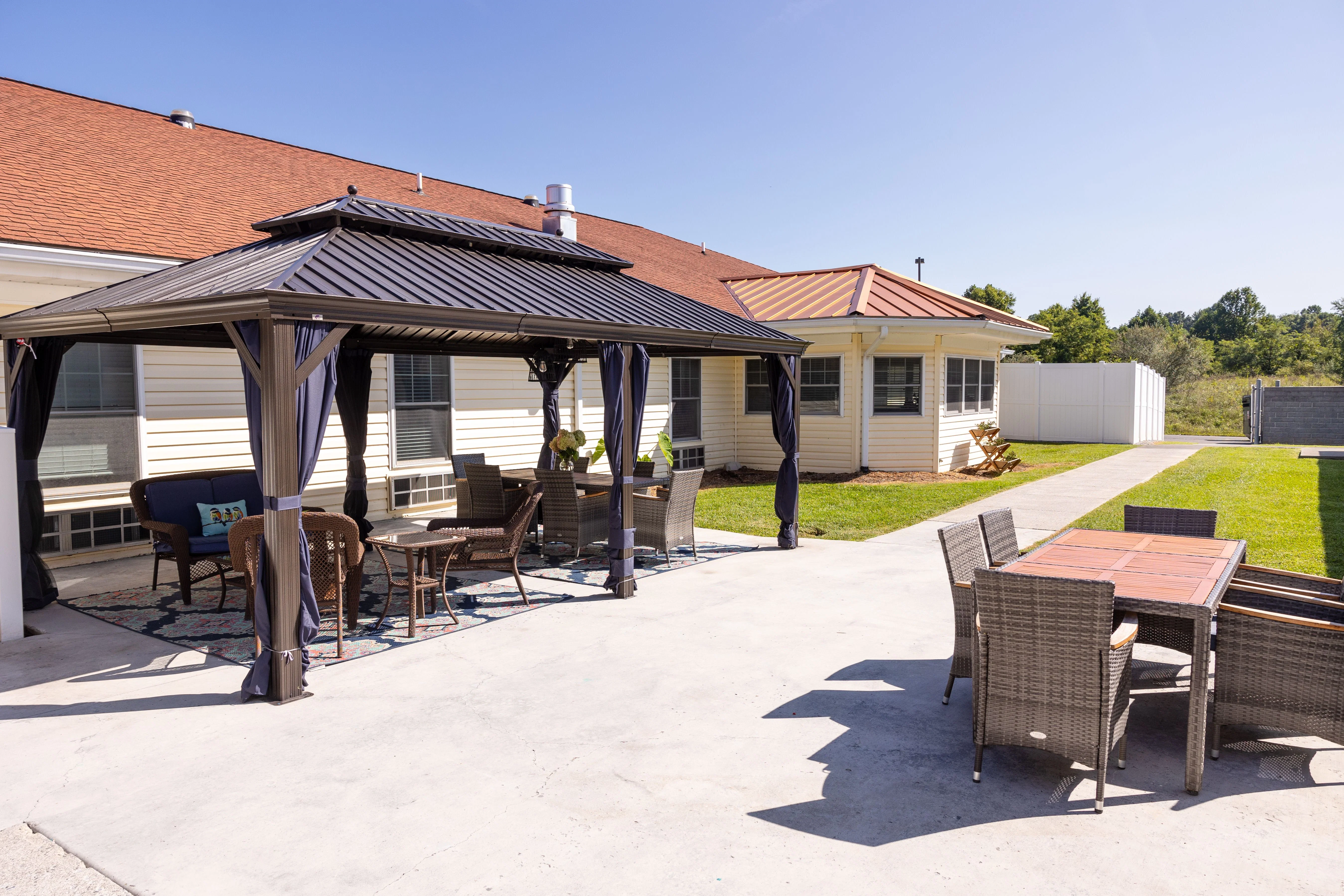 COMMONWEALTH SENIOR LIVING AT CEDAR BLUFF