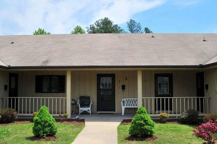 COMMONWEALTH SENIOR LIVING AT FARNHAM