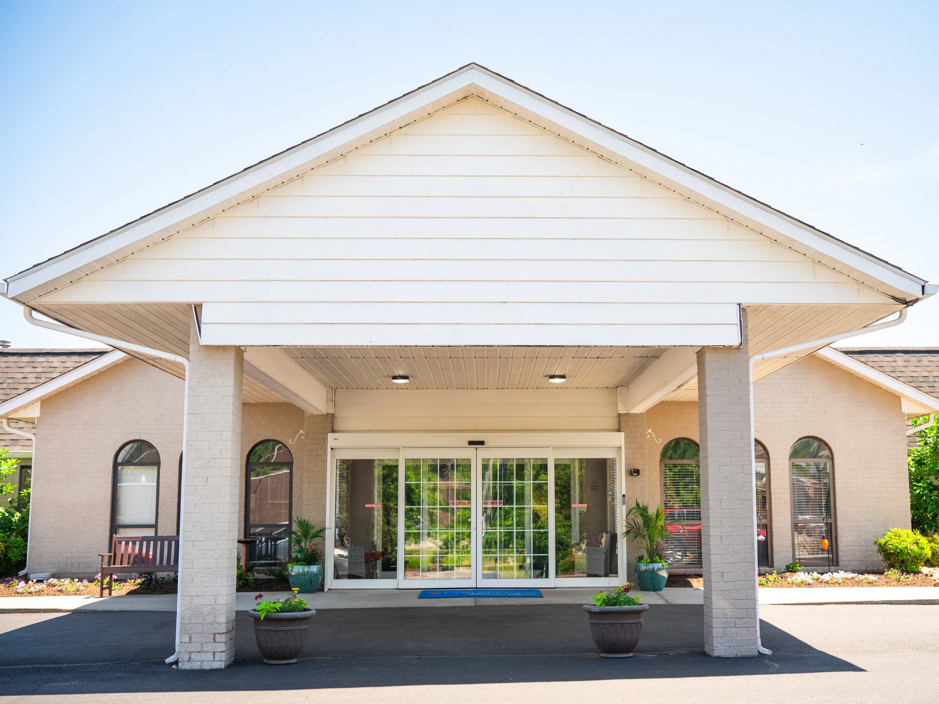 COMMONWEALTH SENIOR LIVING AT RADFORD