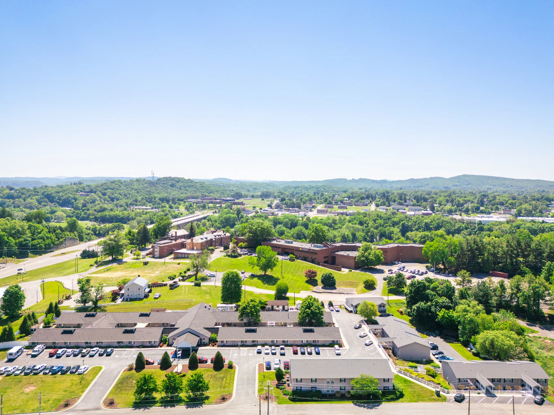 COMMONWEALTH SENIOR LIVING AT RADFORD