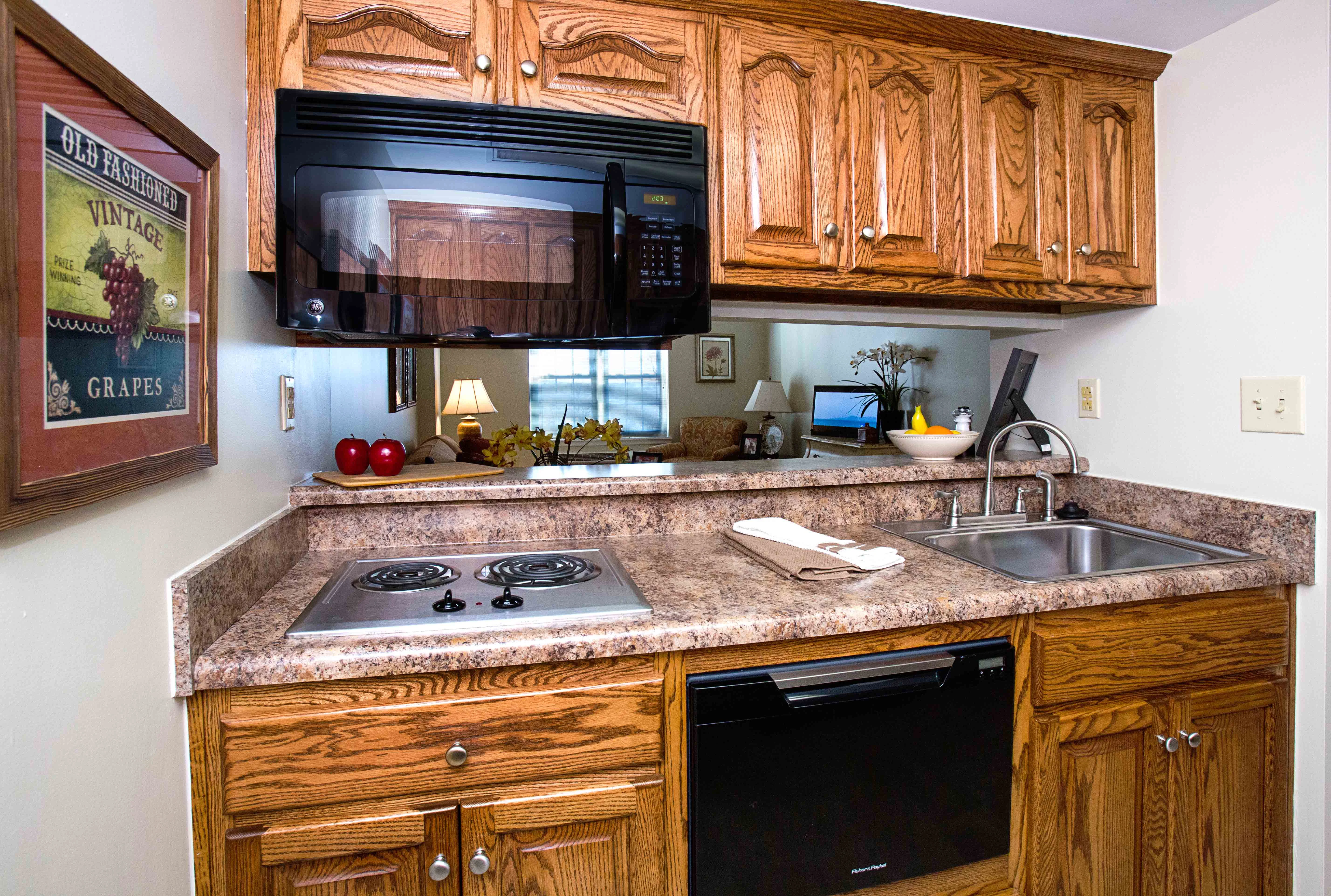 COMMONWEALTH SENIOR LIVING AT STRATFORD HOUSE