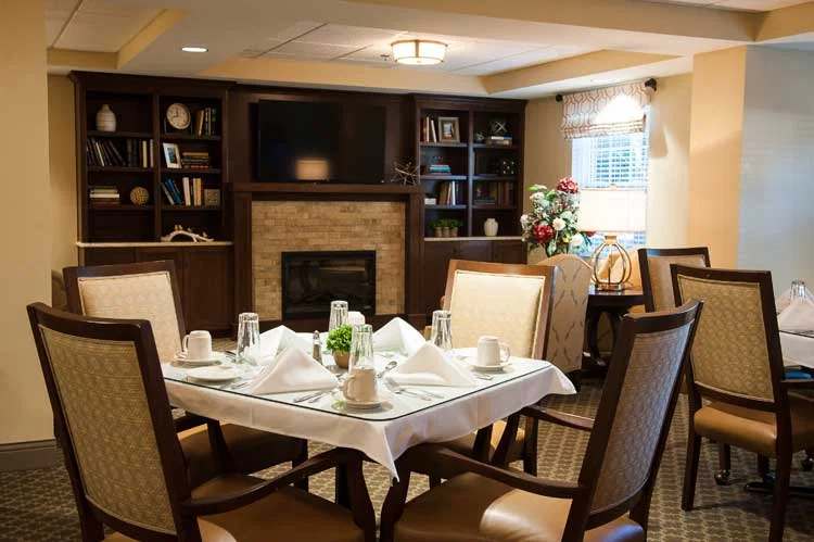 COMMONWEALTH SENIOR LIVING AT STRATFORD HOUSE