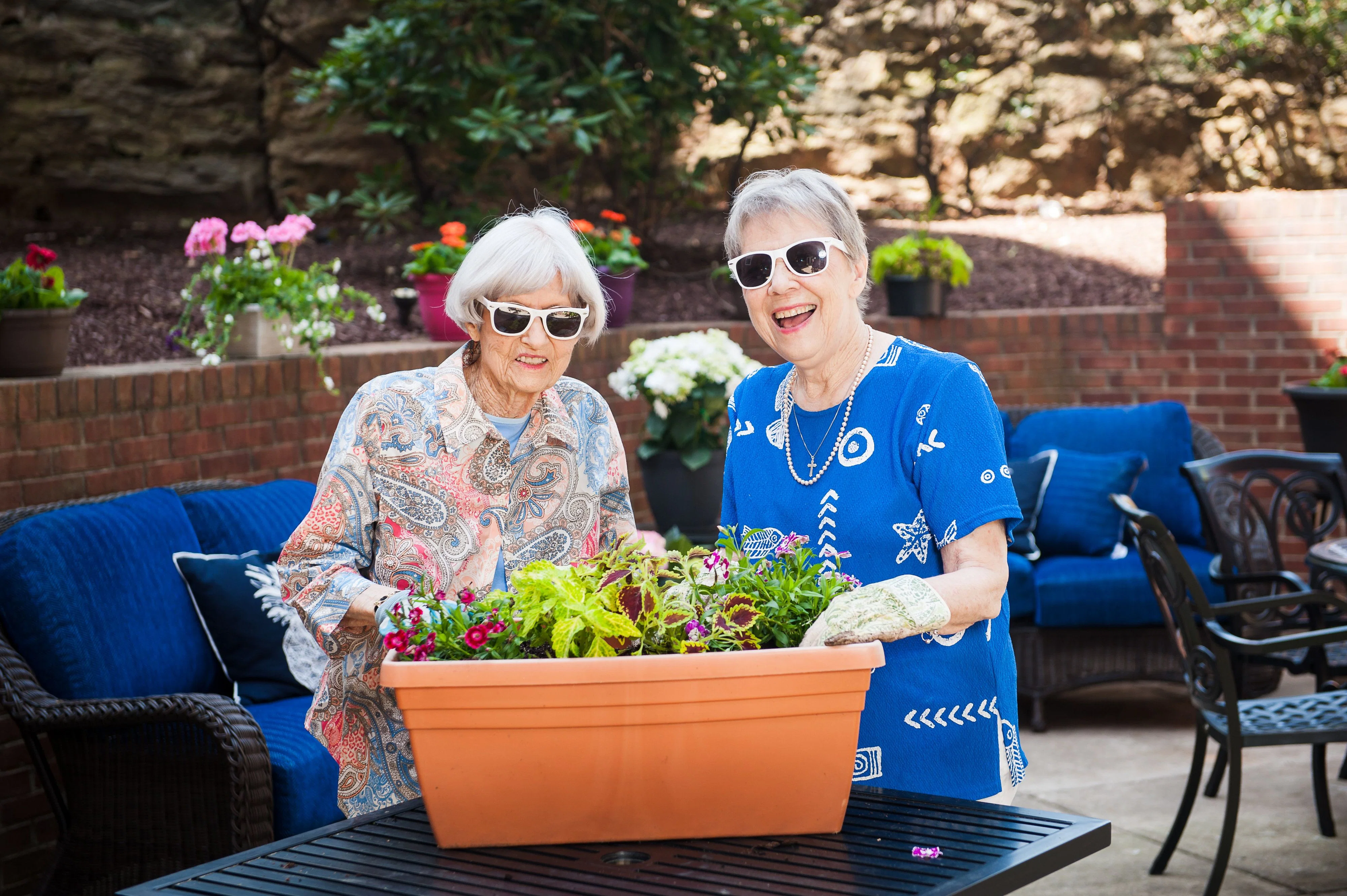 COMMONWEALTH SENIOR LIVING AT STRATFORD HOUSE